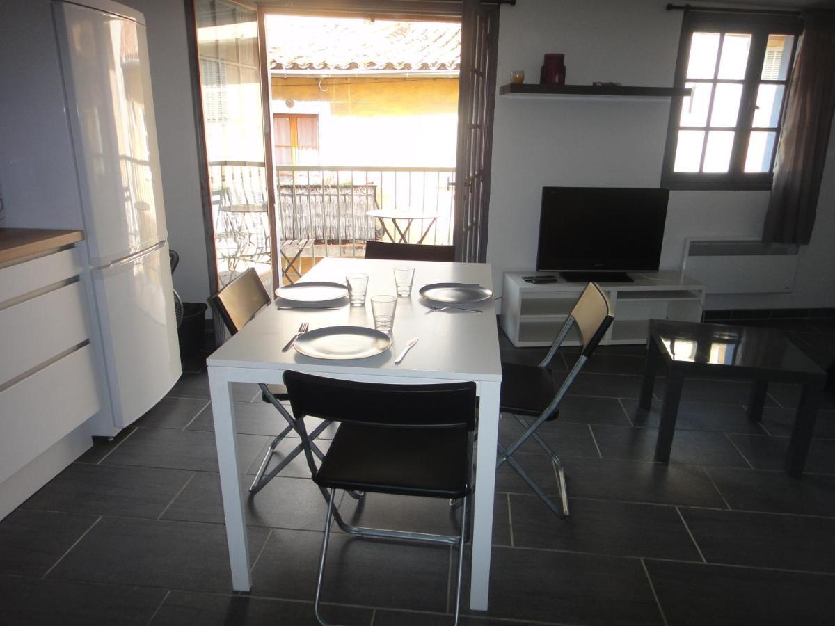 Le Petit Balcon De Cassis Apartment Exterior photo